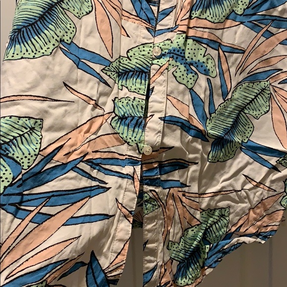 Open Button Back Flora Tank - Picture 3 of 4